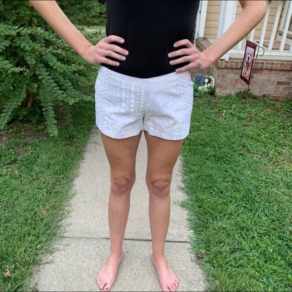 Lily Pulitzer Shorts Size 0 - Picture 2 of 5